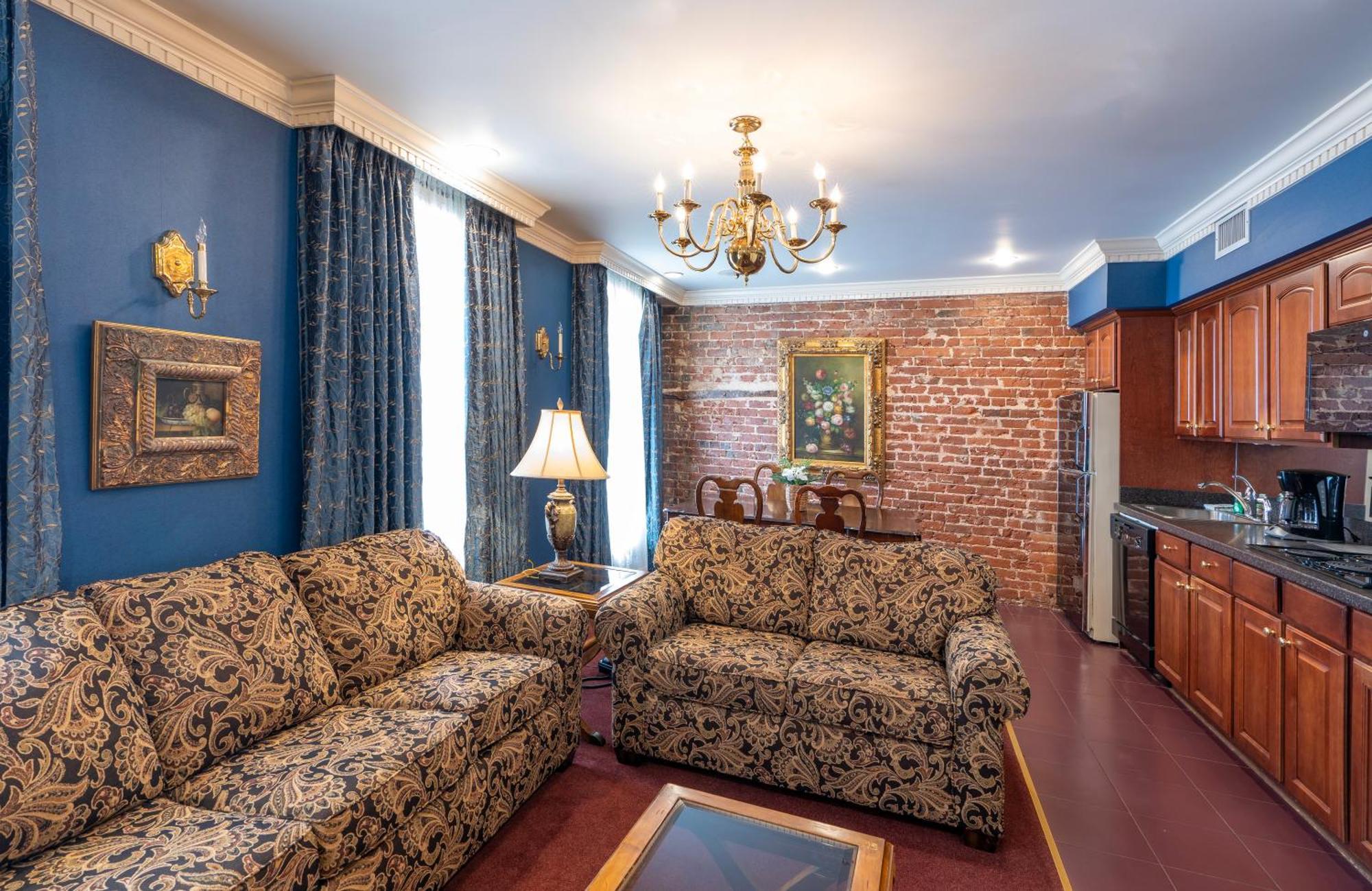 Quarter House Suites New Orleans Exterior photo
