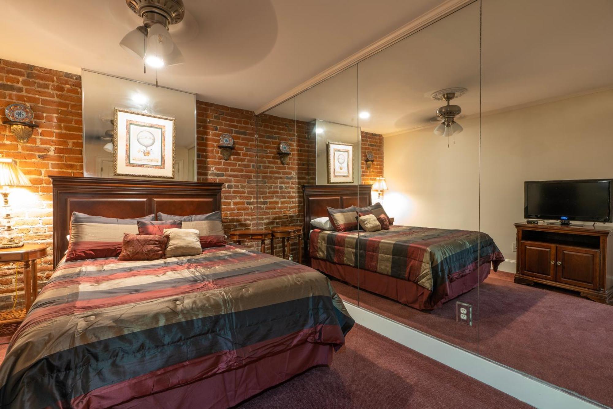 Quarter House Suites New Orleans Exterior photo