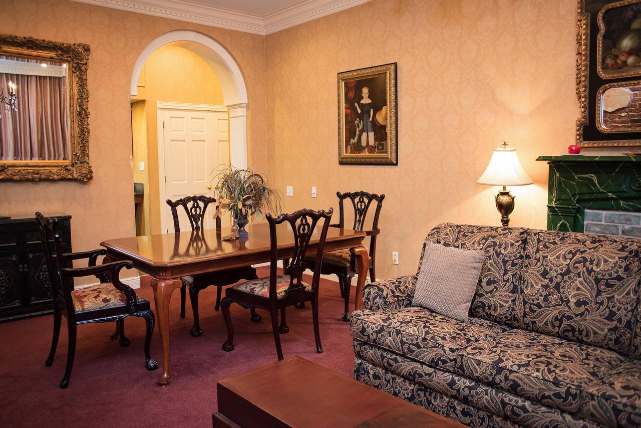 Quarter House Suites New Orleans Exterior photo