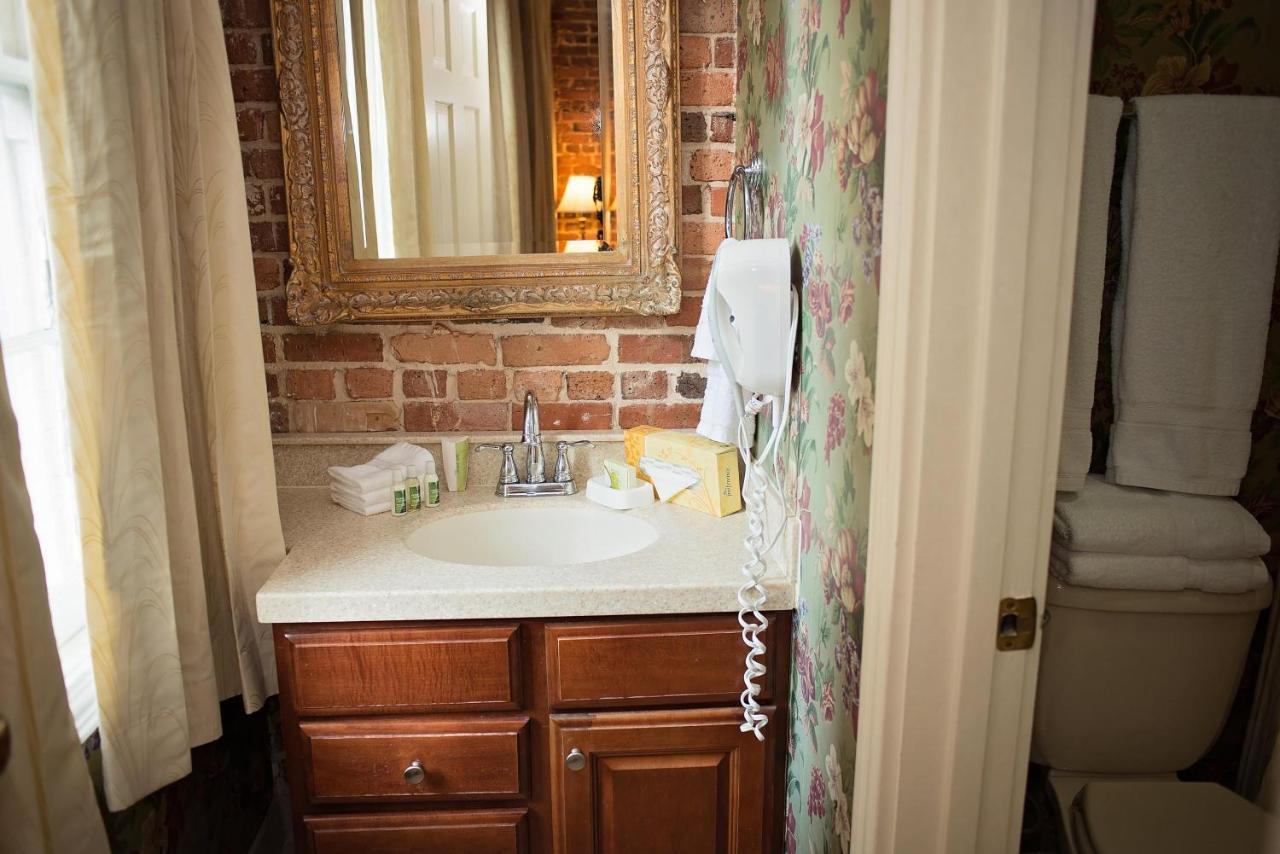 Quarter House Suites New Orleans Exterior photo