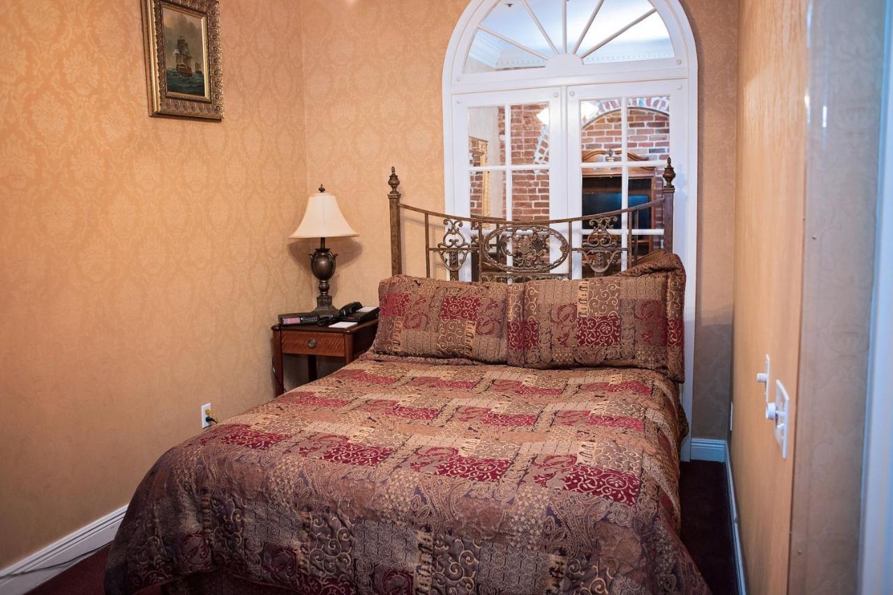 Quarter House Suites New Orleans Exterior photo