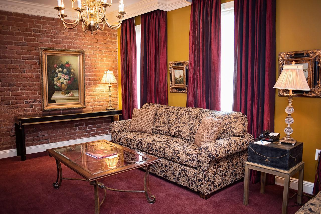 Quarter House Suites New Orleans Exterior photo