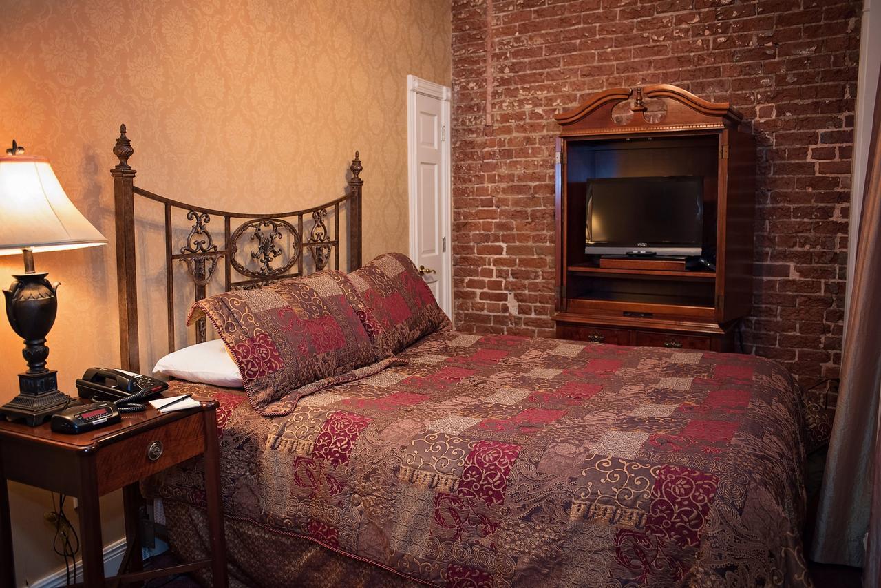 Quarter House Suites New Orleans Exterior photo